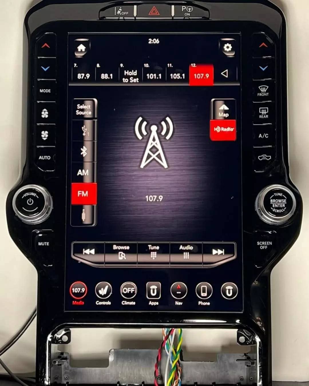 WhatsApp Image 2026-07-18 at 10.42.24 PM (1) 2019–2024 Dodge Ram 1500 2500 3500 12-Inch Uconnect Navigation Touchscreen Radio Display OEM Replacement