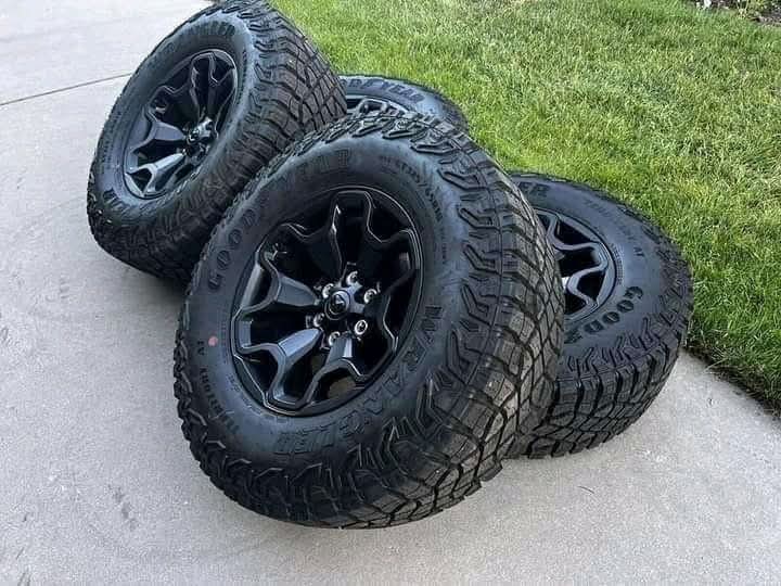 WhatsApp Image 2026-07-16 at 10.18.33 AM Buy 18-Inch OEM Factory Wheels for Ram 1500 TRX & RHO | Premium Wheels - Image 1