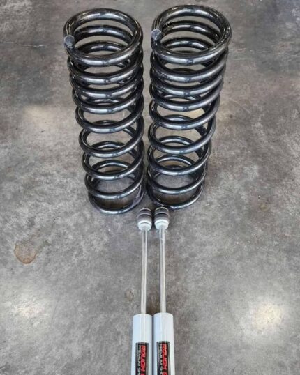 Rough Country N3 premium shock absorbers with black coil springs lift kit suspension